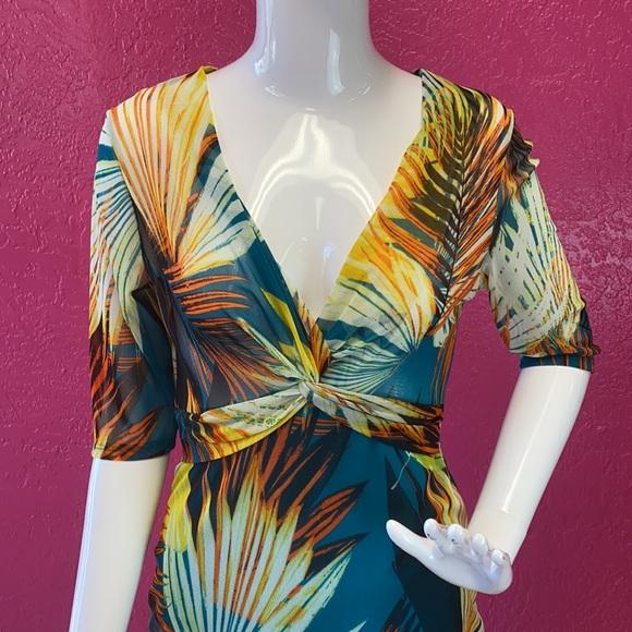 NEW TROPICAL DRESS - Picture 2 of 4